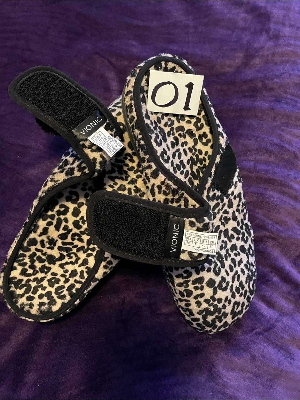 Vionic Leopard-Print Adjustable Slip-On Slippers in Black and Tan